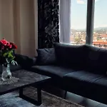 L.l Maison 2 *