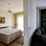 L.l Maison 2 Apartament Szkodra