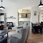 L.l Maison 2 Szkodra