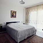 Apartament L.l Maison 2 *