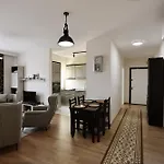 L.l Maison 2 * Szkodra