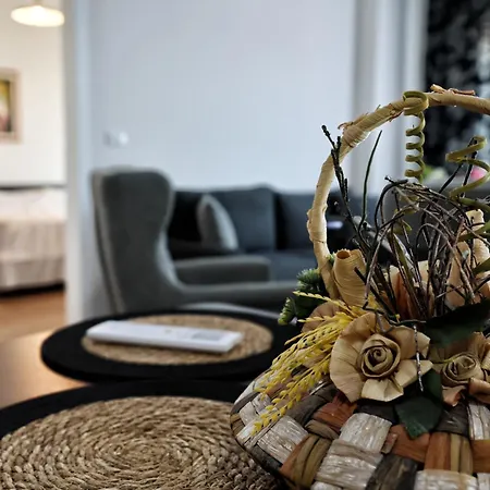 아파트 L.l Maison 2 *