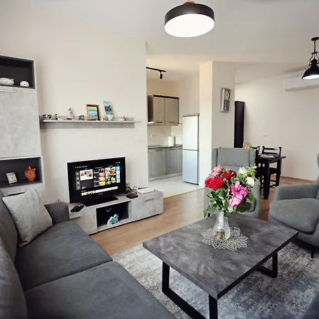 L.l Maison 2 * Shkoder