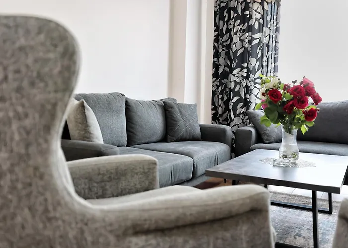 Apartament L.l Maison 2 *