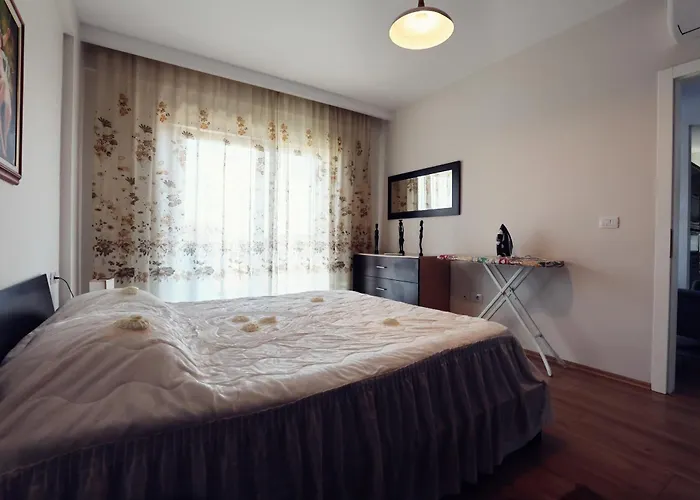 Lägenhet L.l Maison 2 *